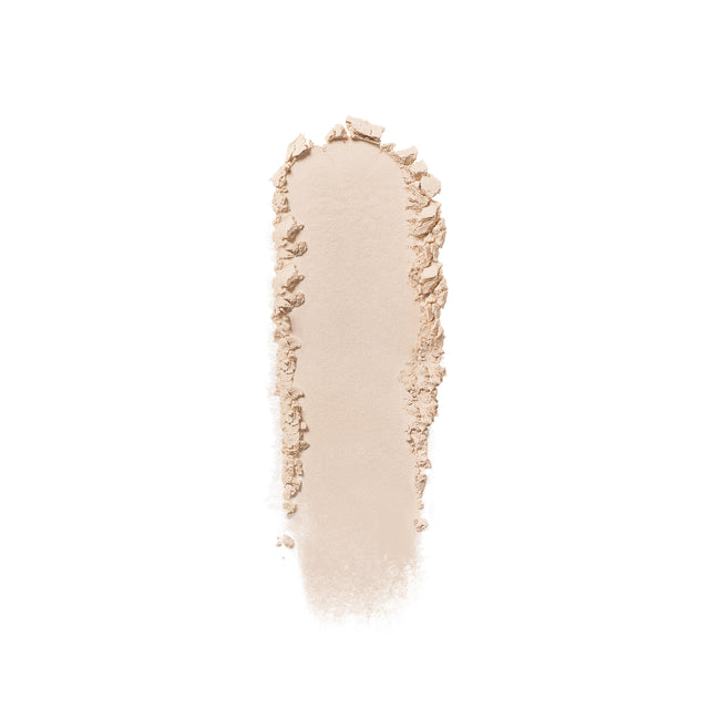 Model wearing Cloud Set Loose Powder in Translucent Sway