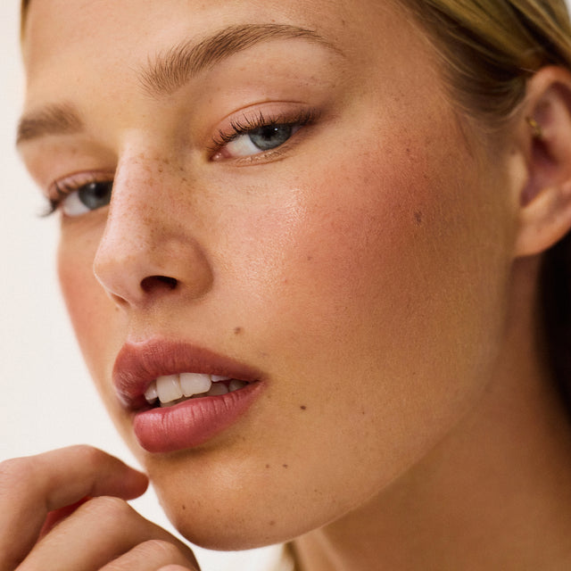 Light skin tone model wearing Impressionist Multistick in Muse