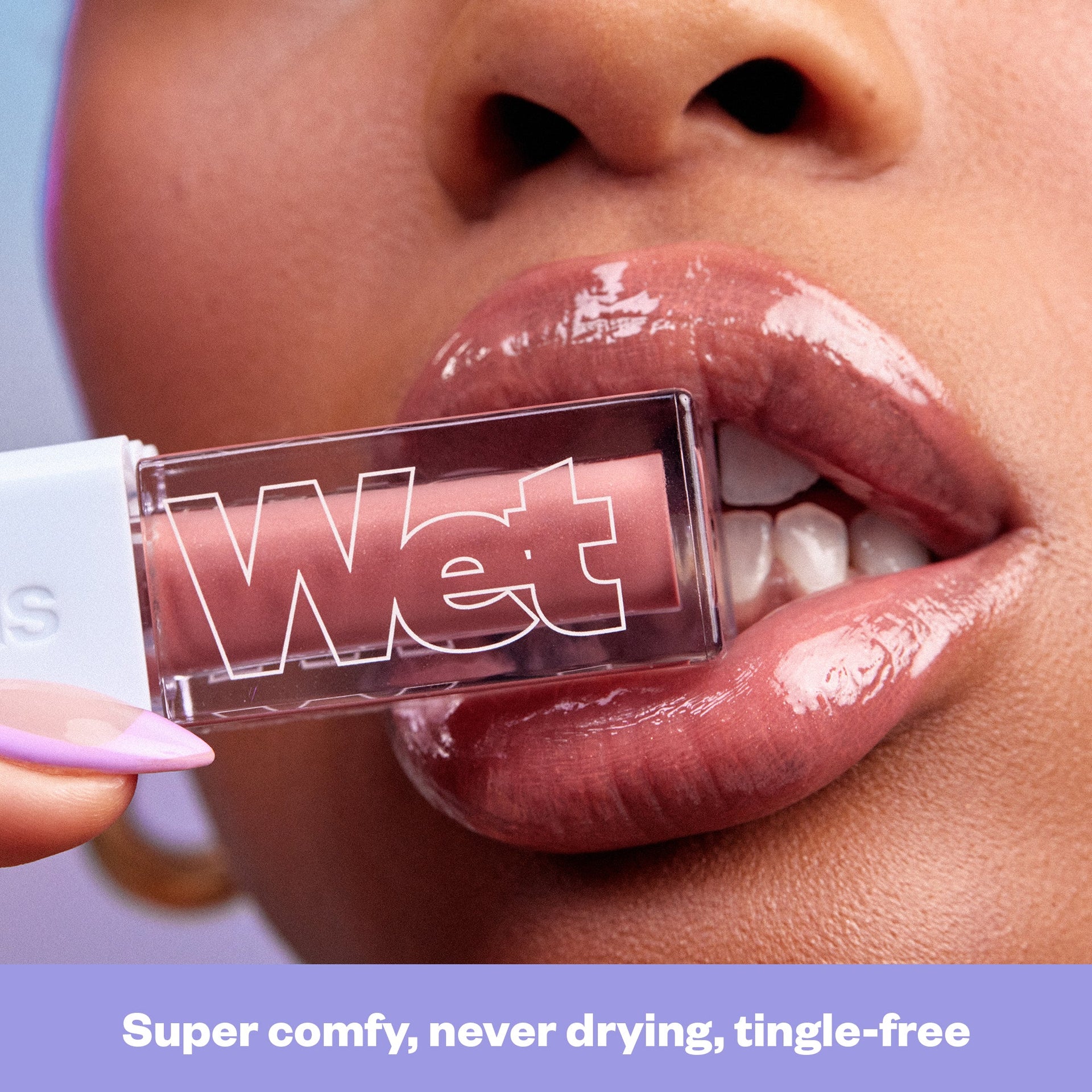 Comfy & Never Drying Wet Lip Oil Gloss